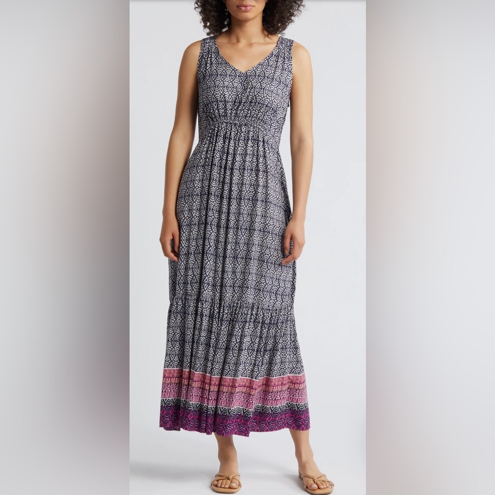 beachlunchlounge Black and Pink Maxi Dress